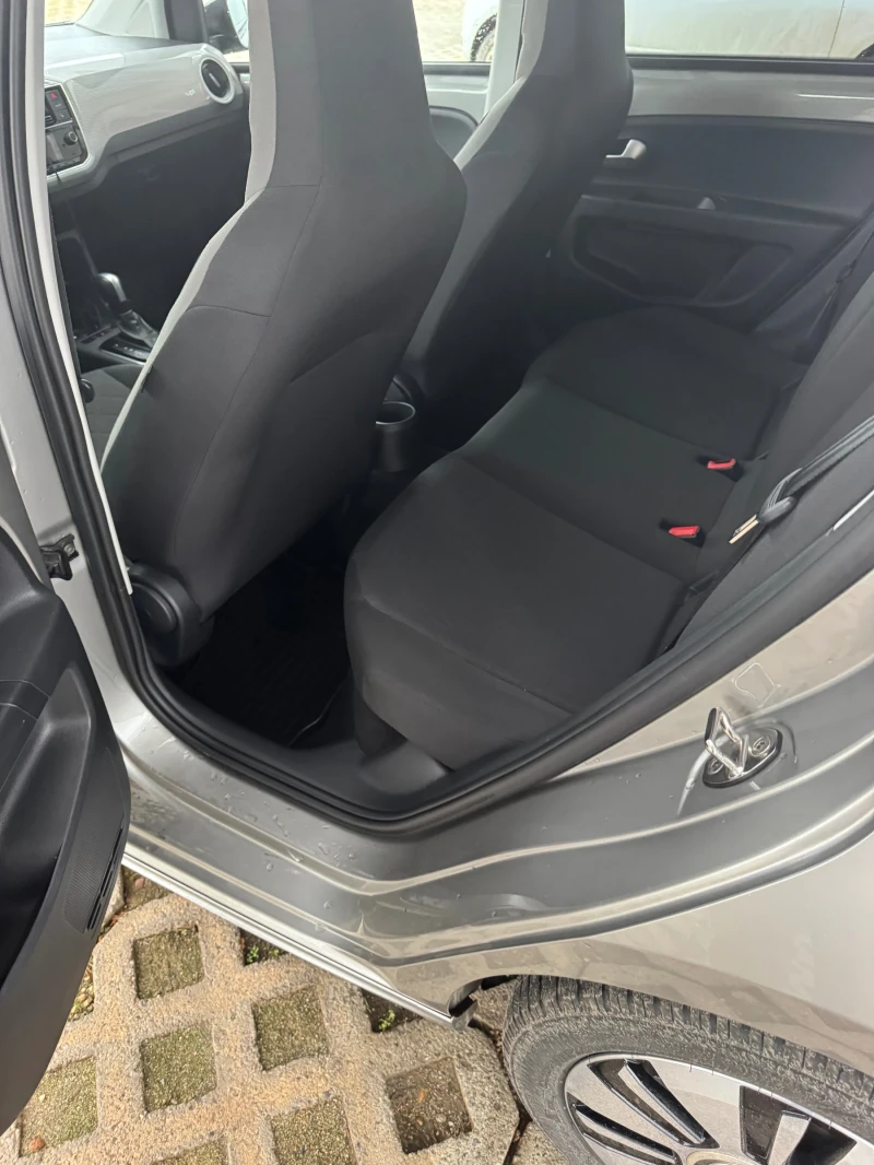 VW Up, снимка 11 - Автомобили и джипове - 53269130
