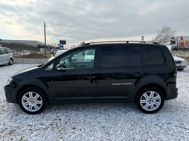 VW Touran Cross1.4 140кс, снимка 5 - Автомобили и джипове - 53342038