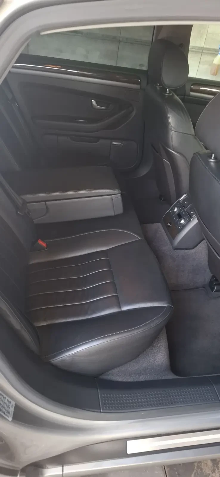 Audi A8, снимка 8 - Автомобили и джипове - 52969100