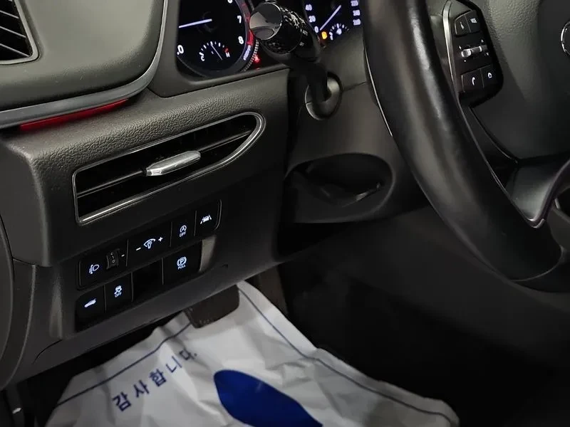 Hyundai Sonata 2.0 Premium, снимка 16 - Автомобили и джипове - 56130688