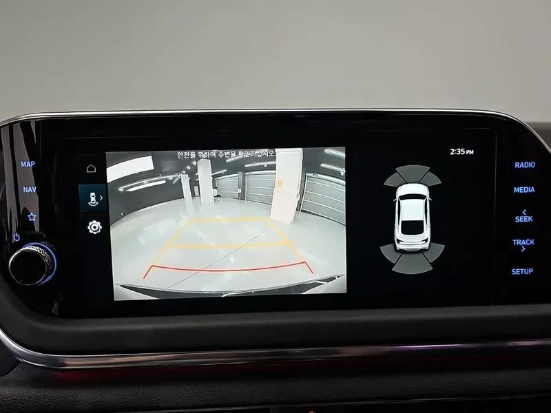 Hyundai Sonata 2.0 Premium, снимка 14 - Автомобили и джипове - 56130688
