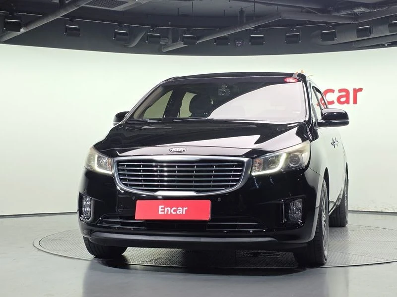 Kia Carnival 11-seater Prestige| 197к.с., снимка 3 - Автомобили и джипове - 56165017