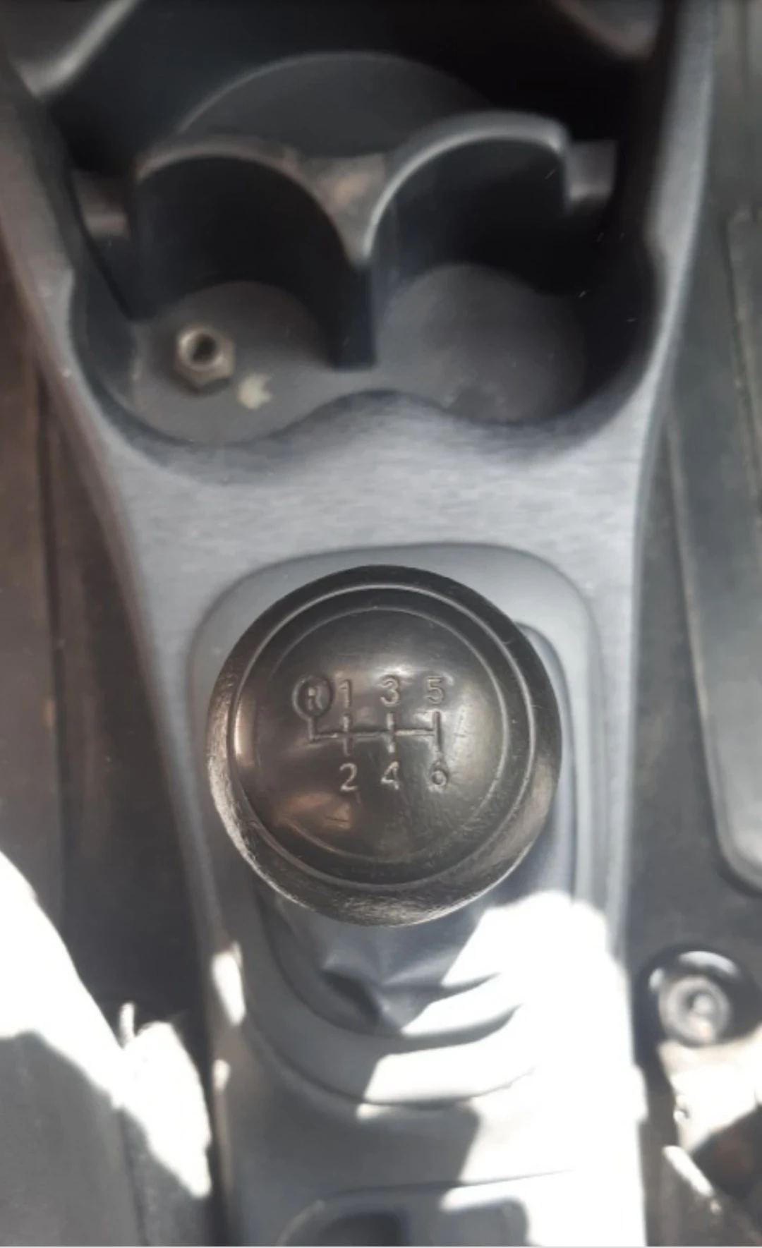Toyota Yaris 1.33 100кс 6 скорости - изображение 2