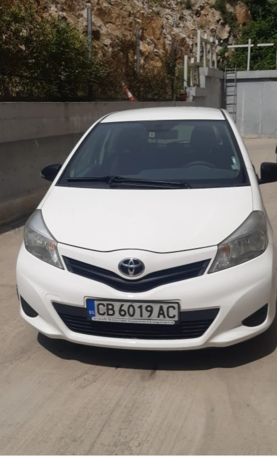 Toyota Yaris 1.33 100кс 6 скорости | Mobile.bg — изображение 1