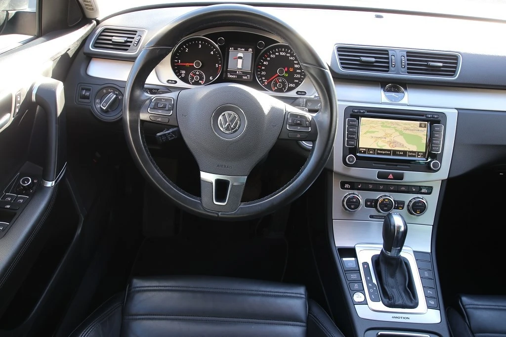 VW Passat 2.0TDI/170/4MOTION/SWISS - изображение 9
