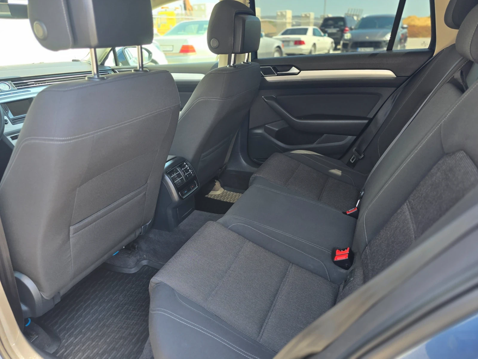 VW Passat 2.0TDI* 150 * DSG*  - изображение 10