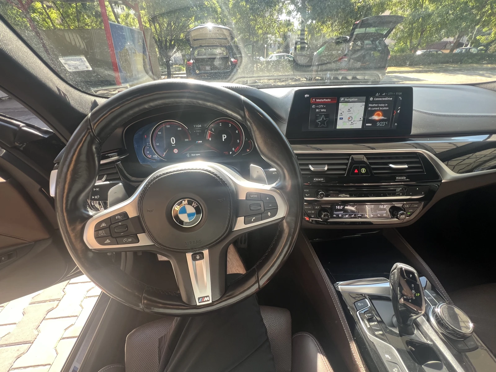 BMW 540 d MSport Individual Закупена от БМВ в България  - изображение 9