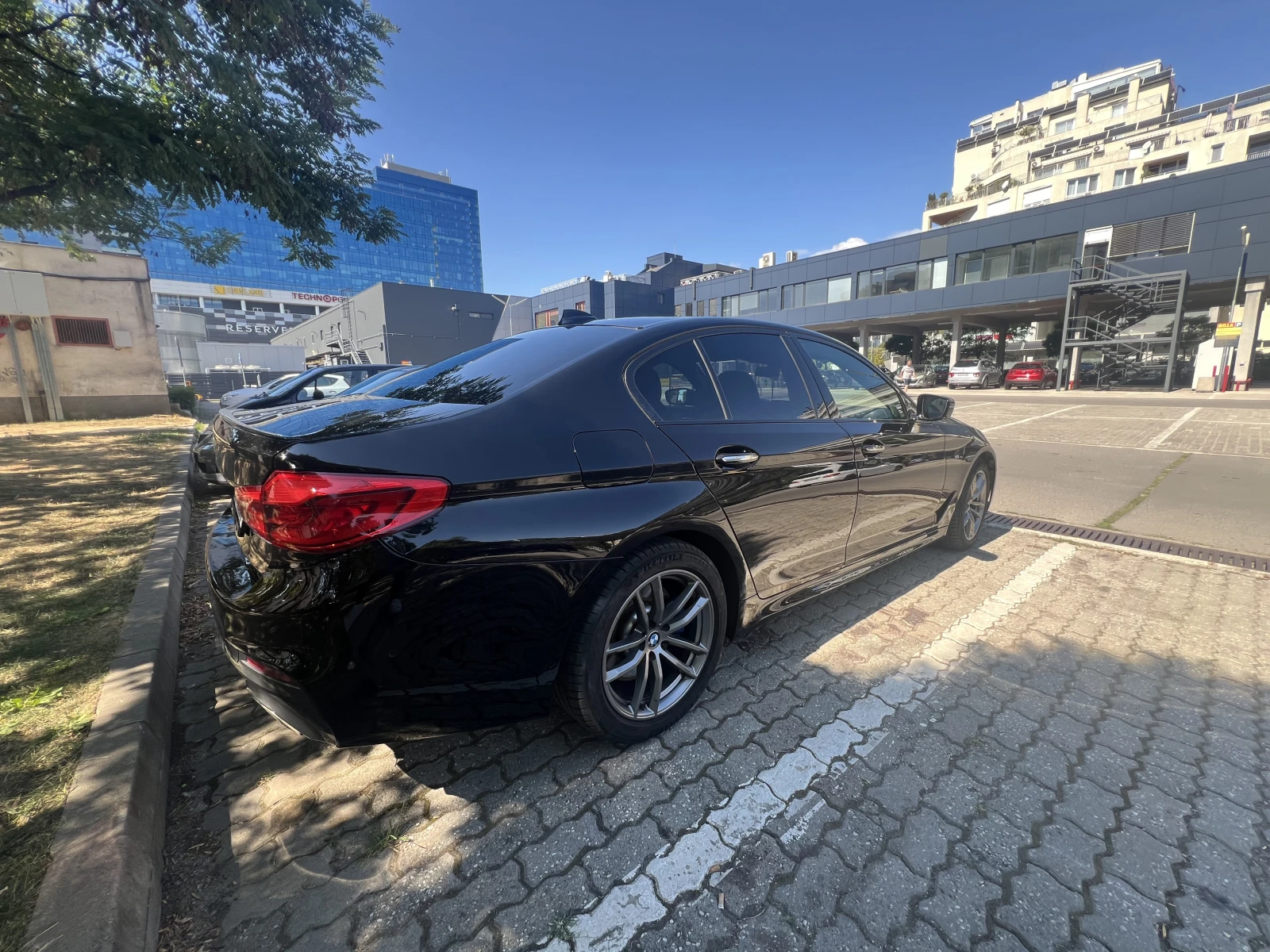 BMW 540 d MSport Individual Закупена от БМВ в България  - изображение 7