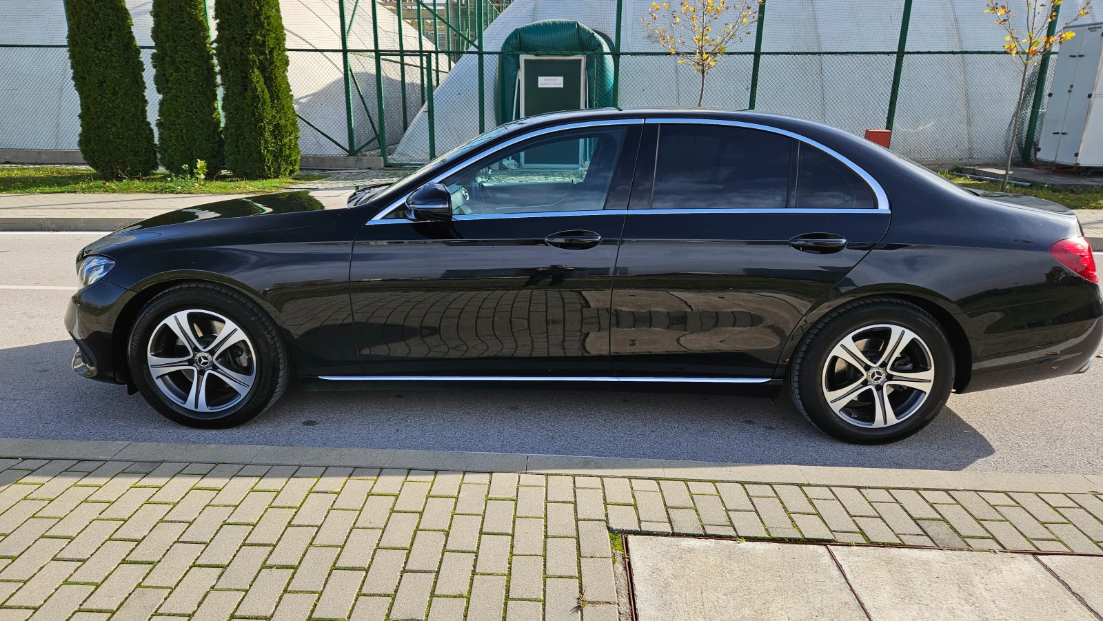 Mercedes-Benz E 200 Avantgarde EQ Boost - изображение 4