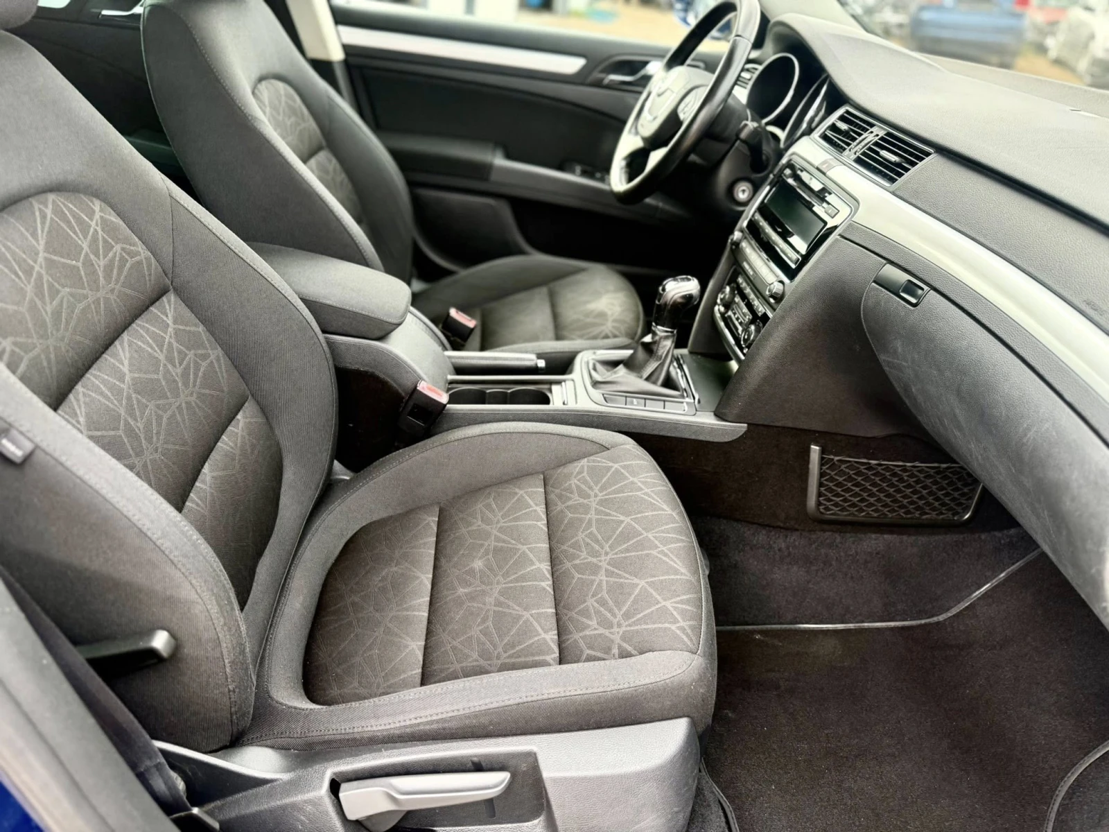 Skoda Superb 1.8 6-�������� | Mobile.bg � ����������� 13