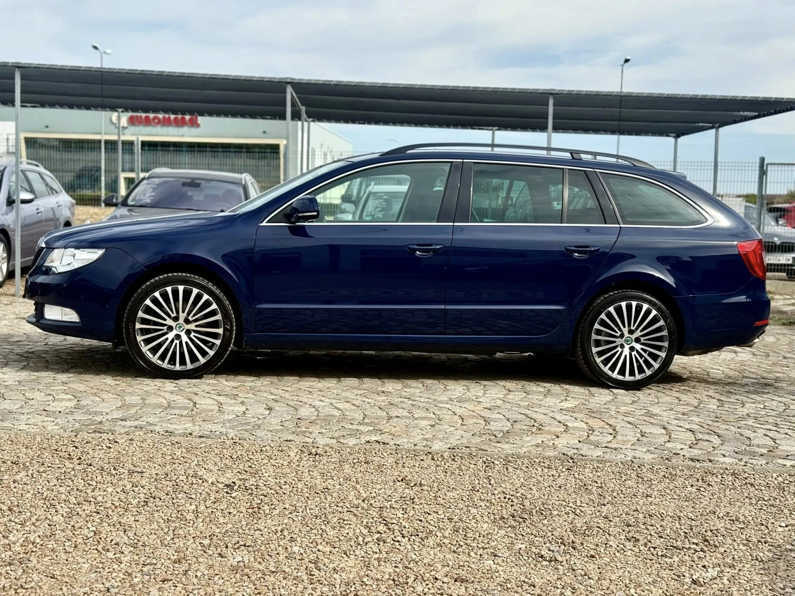 Skoda Superb 1.8 6-СКОРОСТИ - изображение 2