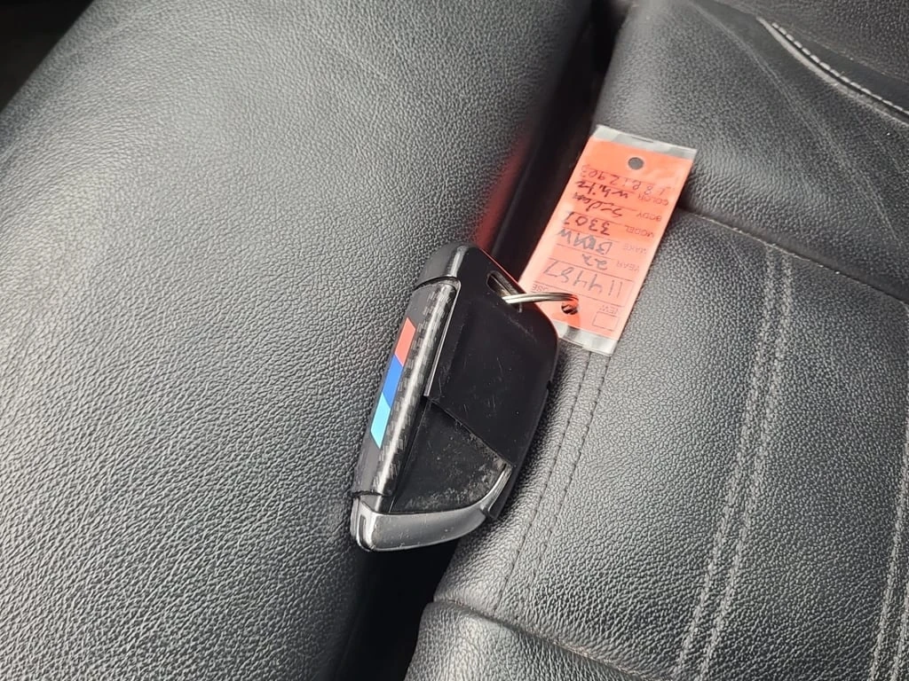 BMW 330 * 330I XDRIVE * CARFAX * ЦЕНА ДО БГ - изображение 8