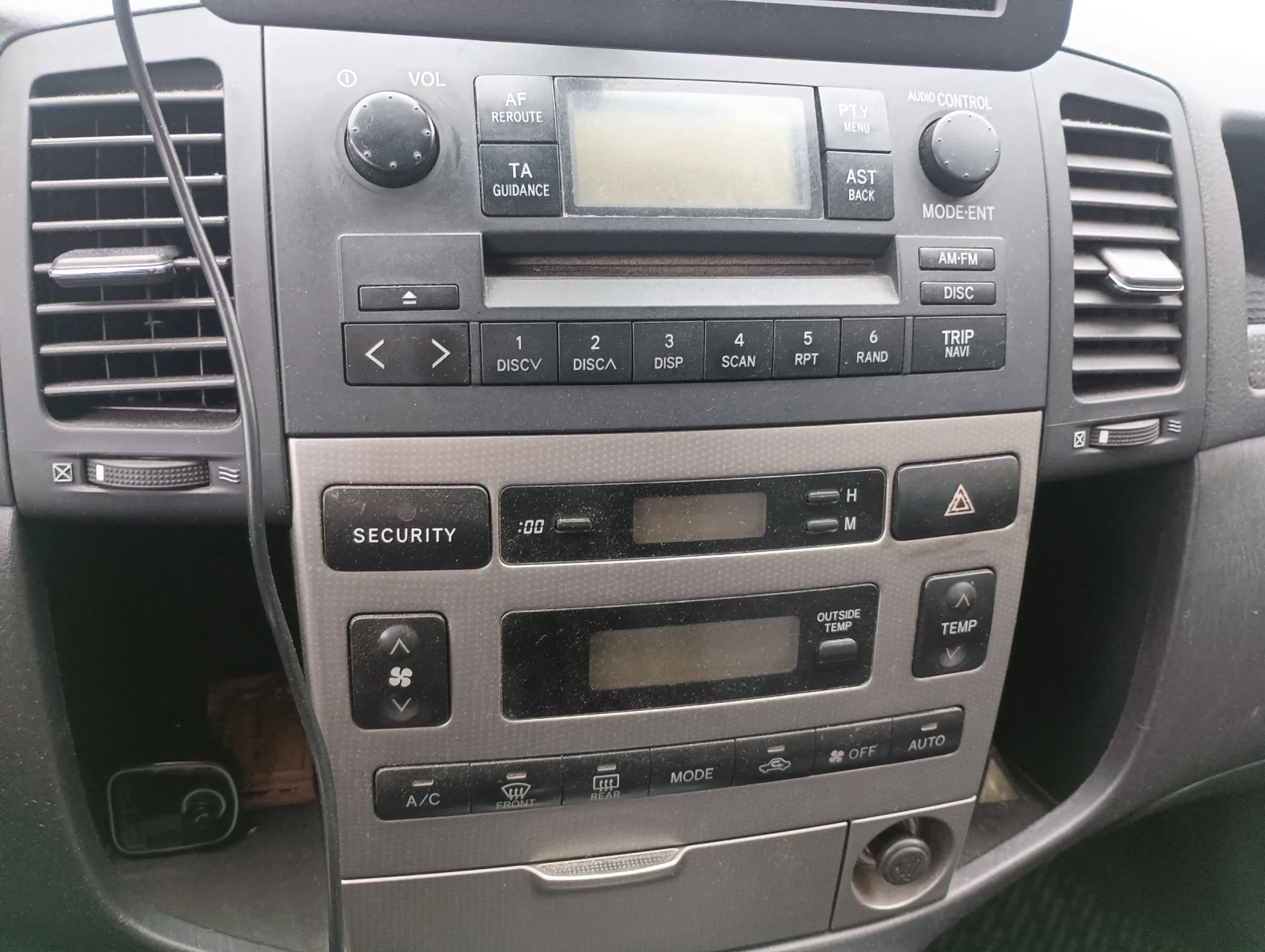 Toyota Corolla verso  - изображение 4