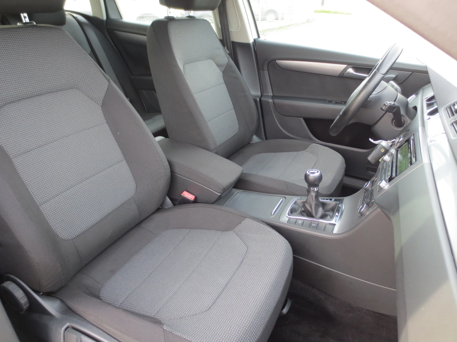 VW Passat 1.6 TDI | Mobile.bg � ����������� 16