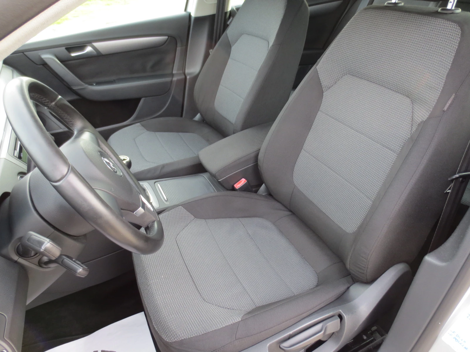 VW Passat 1.6 TDI | Mobile.bg � ����������� 10