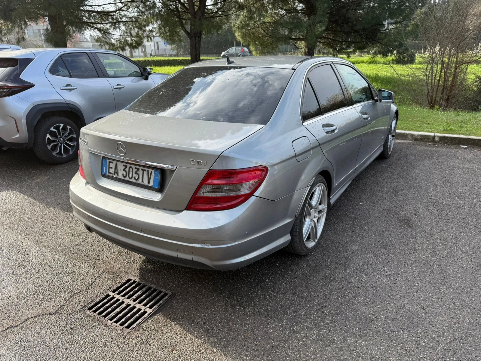 Mercedes-Benz C 220 (KATO НОВА)^(AMG), снимка 7 - Автомобили и джипове - 53799222