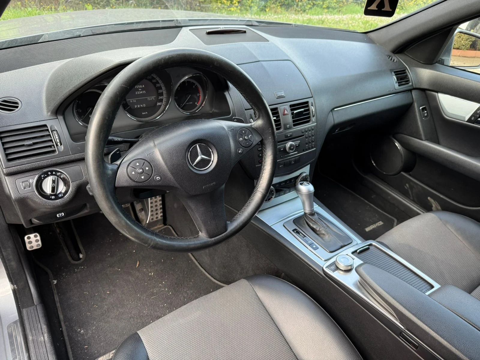 Mercedes-Benz C 220 (KATO НОВА)^(AMG), снимка 11 - Автомобили и джипове - 53799222