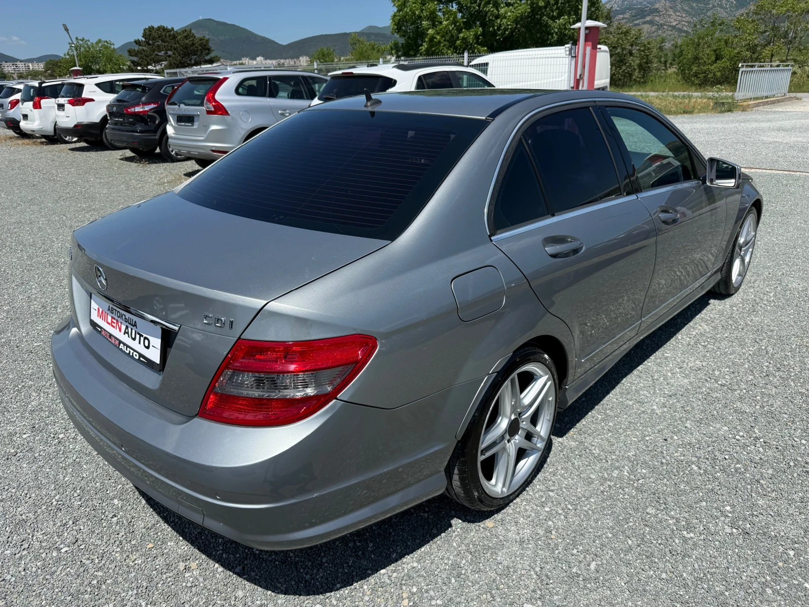 Mercedes-Benz C 220 (KATO НОВА)^(AMG), снимка 6 - Автомобили и джипове - 53799222