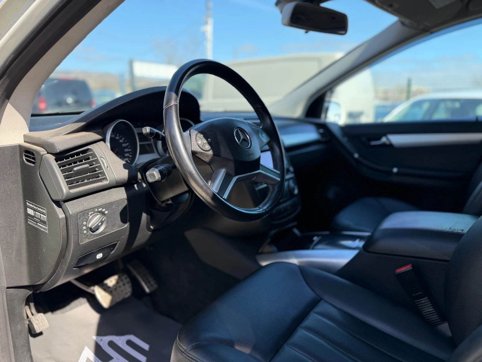 Mercedes-Benz R 350 i V6 GAS Long AMG, снимка 14 - Автомобили и джипове - 53799924