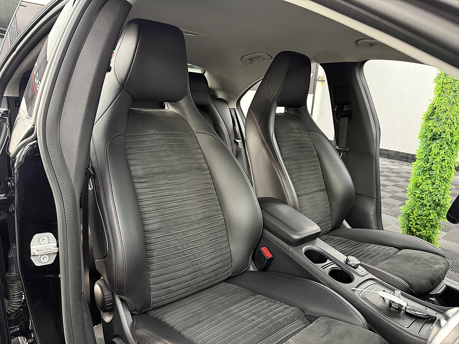 Mercedes-Benz CLA 220 4-matic//NAVI/FACE/ �������� ������ | Mobile.bg � ����������� 12