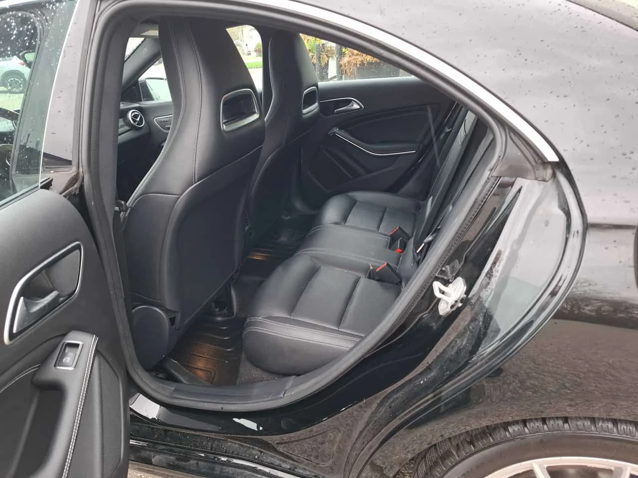 Mercedes-Benz CLA 250 * 4MATIC * 2 КЛЮЧА * КАМЕРА * ПОДГРЕВ * NAVI, снимка 11 - Автомобили и джипове - 54380694