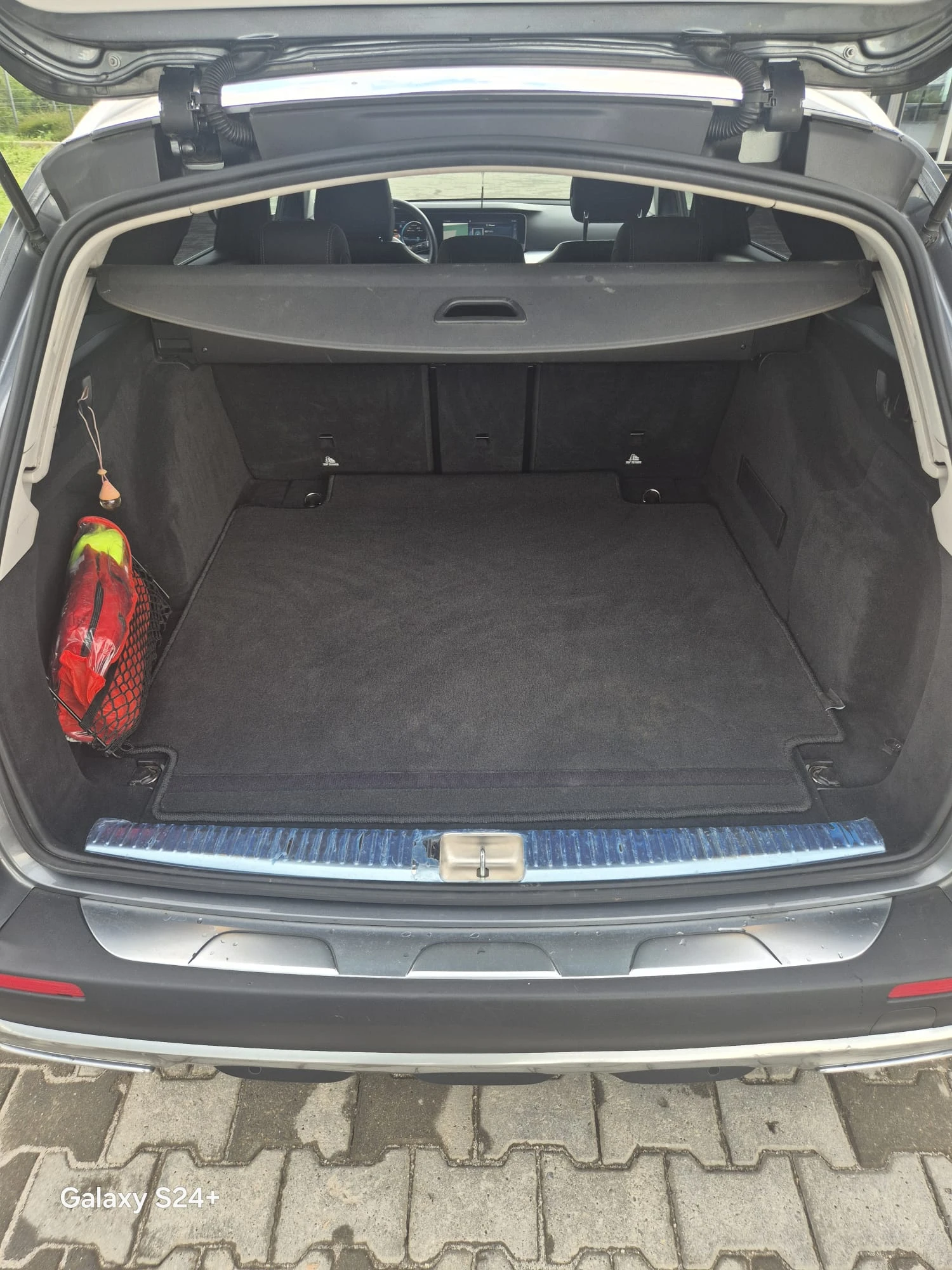 Mercedes-Benz E 220 Mercedes-Benz E 220 AllTerrain 4MATIC-MULTIBEAM LE, снимка 7 - Автомобили и джипове - 54482639
