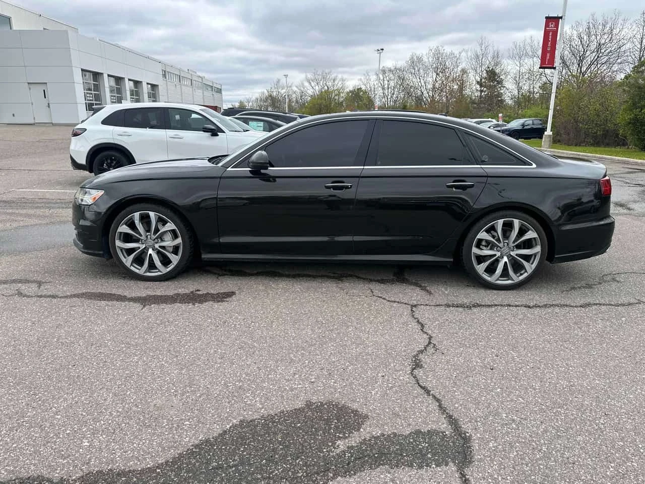 Audi A6 3.0 T * BOSE* ДИСТРОНИК* 360 КАМЕРА* ОБДУХВАНЕ* , снимка 3 - Автомобили и джипове - 54549585