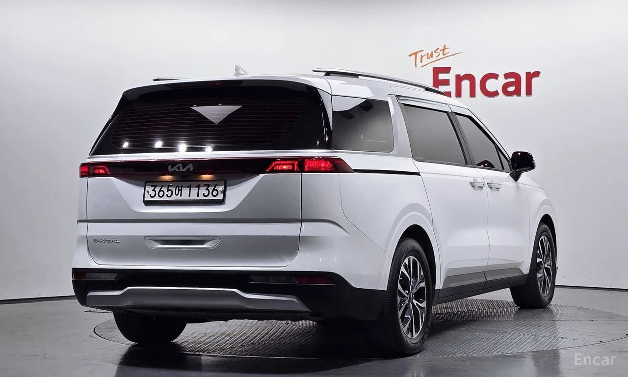Kia Carnival ГАЗ+ БЕНЗИН* КОЖА* ПОДГРЕВ* ОБДУХВ* МОНИТОРИ* ДИСТ, снимка 5 - Автомобили и джипове - 54577226