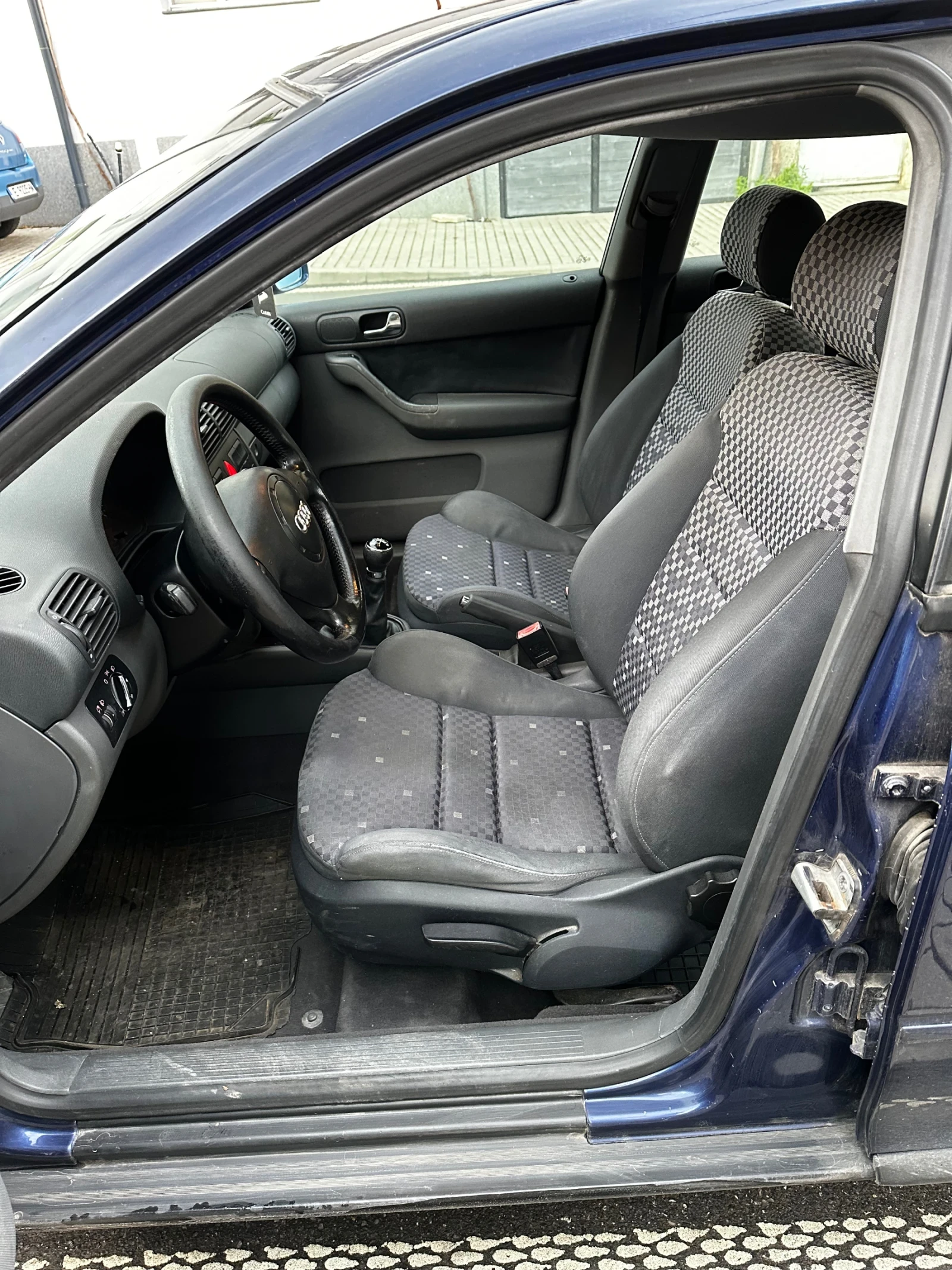 Audi A3 1.9 tdi 110кс, снимка 6 - Автомобили и джипове - 54646055