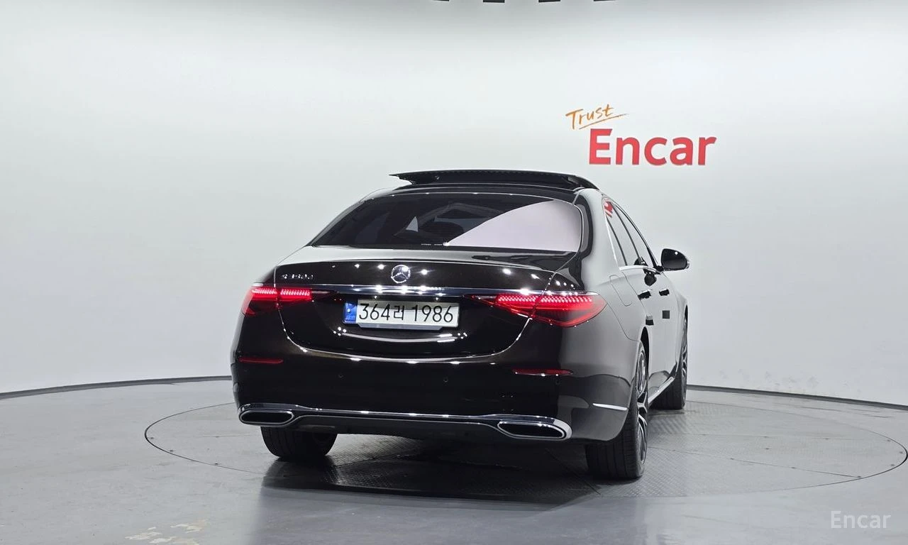 Mercedes-Benz S 350 ПОДГРЕВ* ОБДУХВАНЕ* НАВИГАЦИЯ* 360 КАМЕРА, снимка 2 - Автомобили и джипове - 54833906