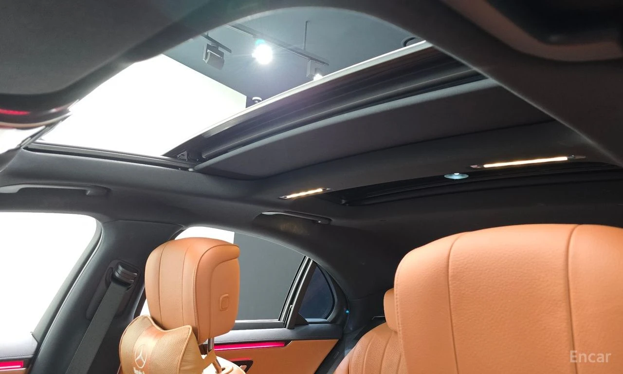 Mercedes-Benz S 350 ПОДГРЕВ* ОБДУХВАНЕ* НАВИГАЦИЯ* 360 КАМЕРА, снимка 10 - Автомобили и джипове - 54833906