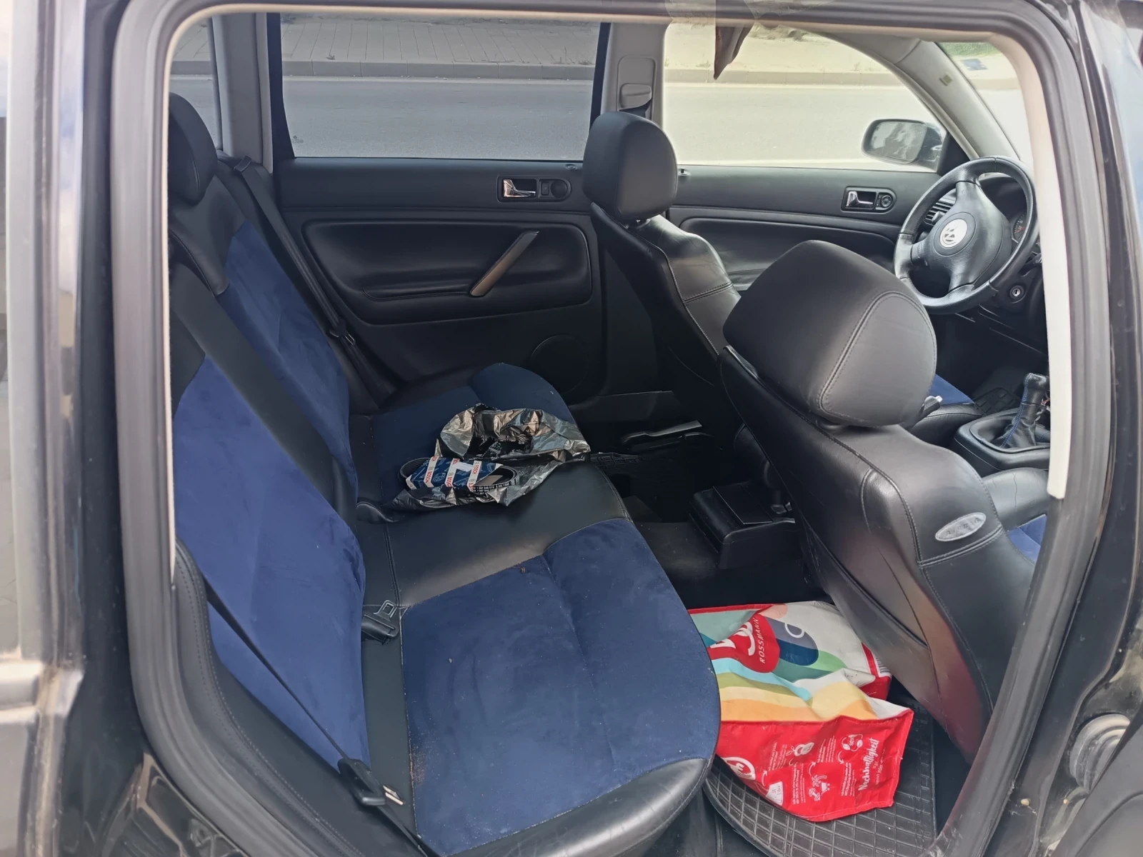 VW Passat, снимка 12 - Автомобили и джипове - 54909525