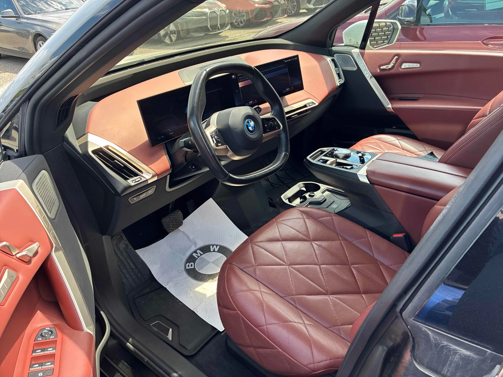 BMW iX M60* xDrive* CARFAX | Mobile.bg � ����������� 6