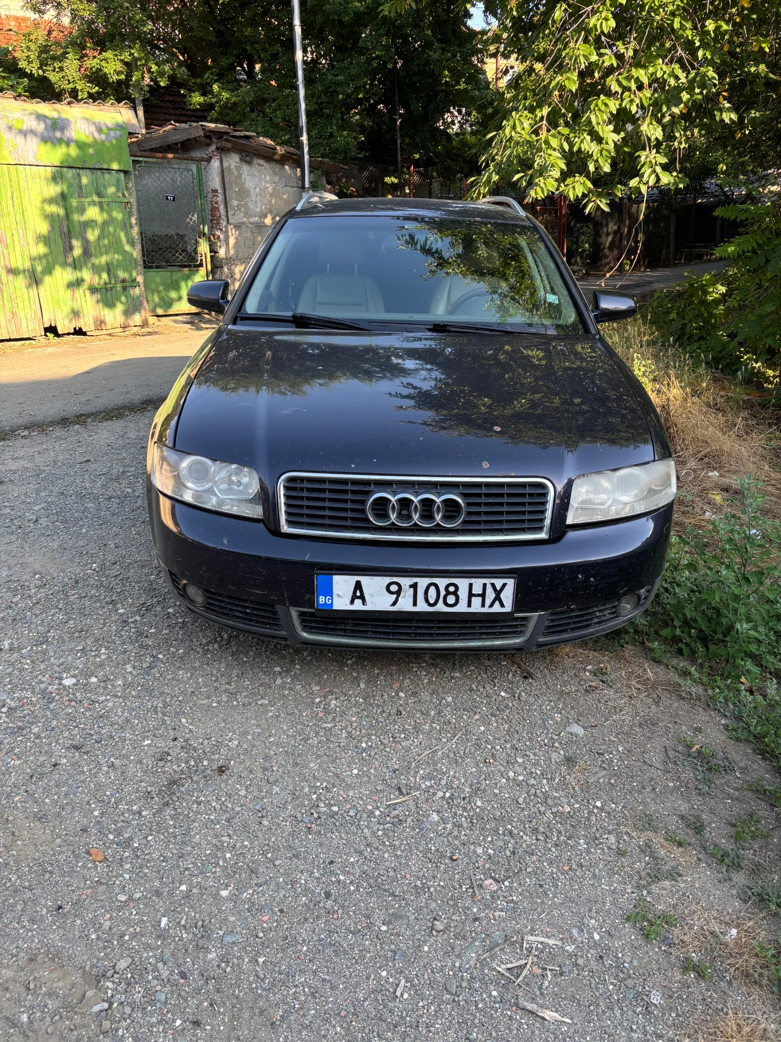 Audi A4 2.5 TDI, снимка 2 - Автомобили и джипове - 55165329