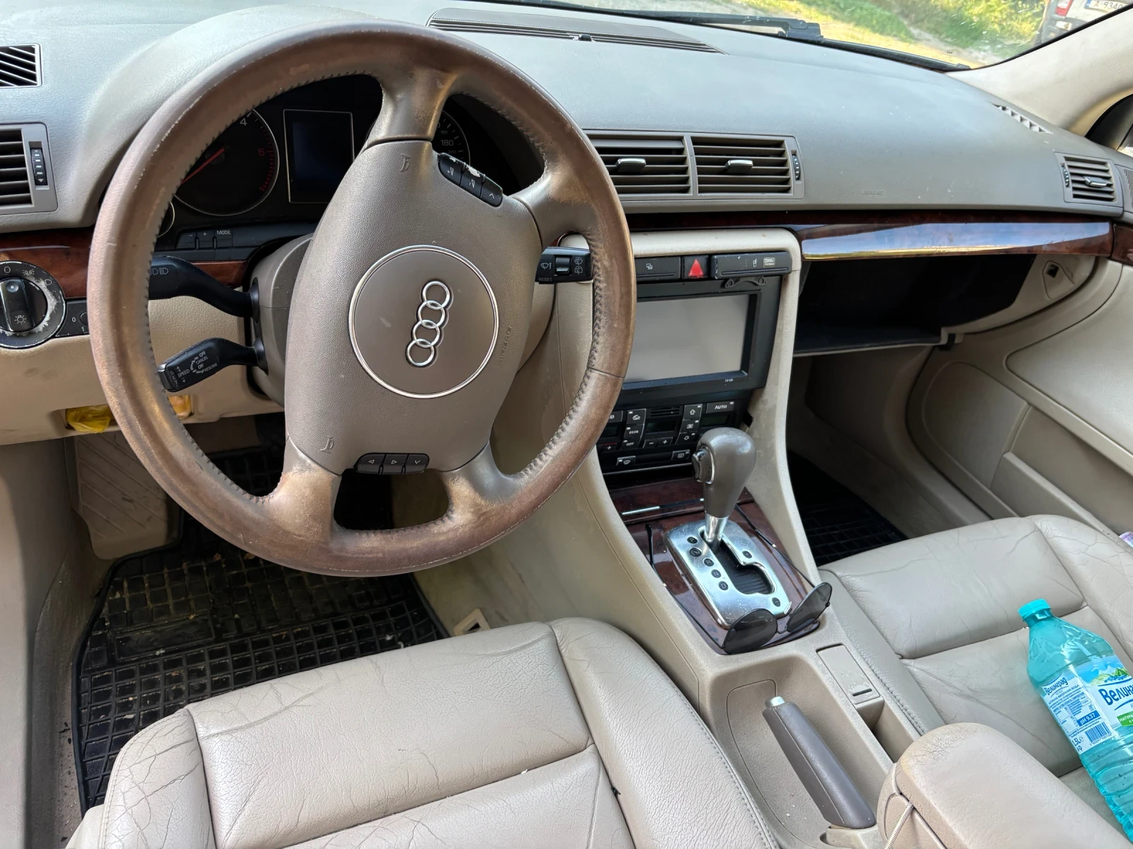 Audi A4 2.5 TDI, снимка 5 - Автомобили и джипове - 55165329