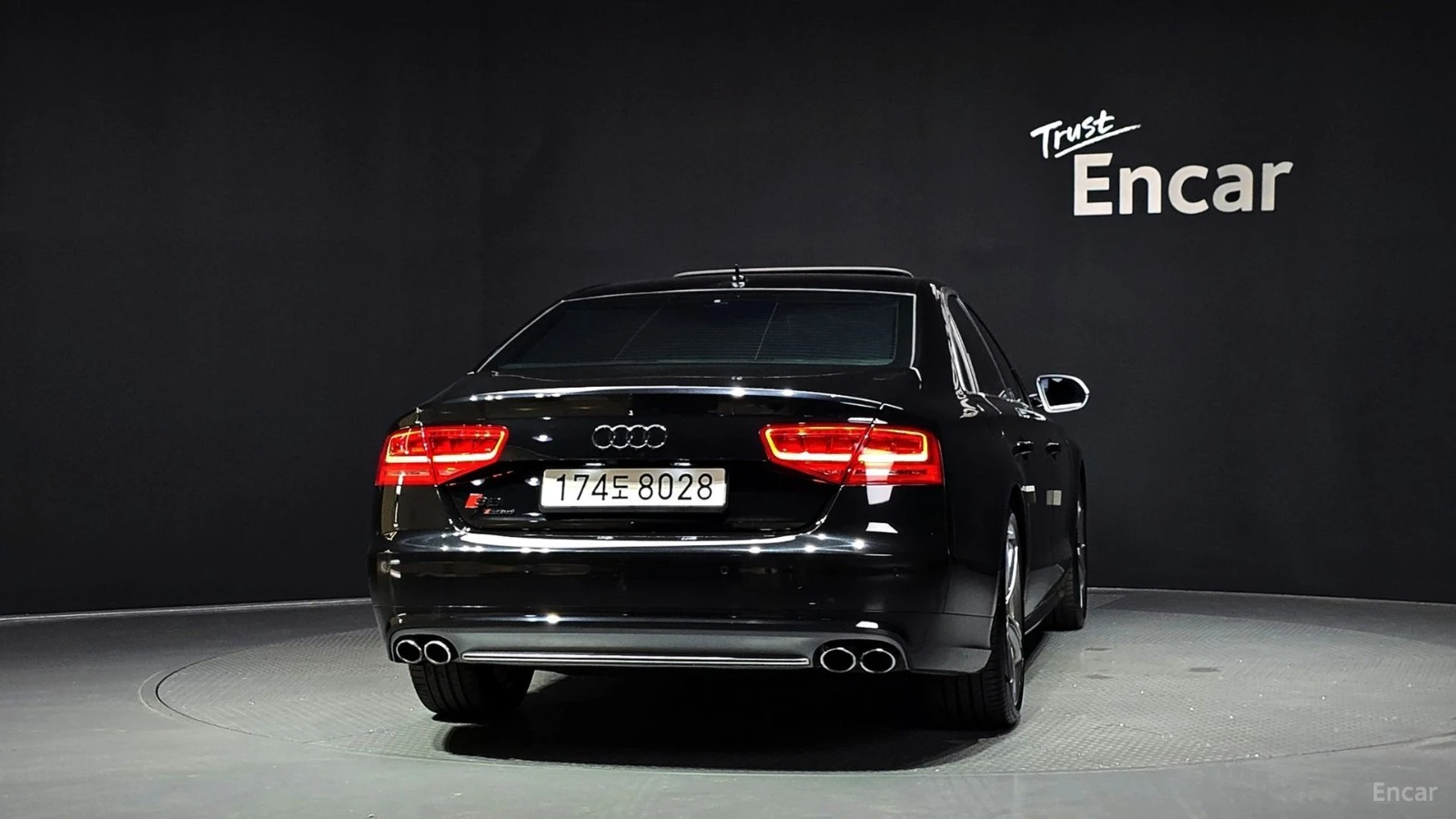 Audi S8 4.0 TFSI QUATTRO* 360* МАСАЖИ* ПАНО* КОЖА* ОБДУХВ, снимка 4 - Автомобили и джипове - 55597217