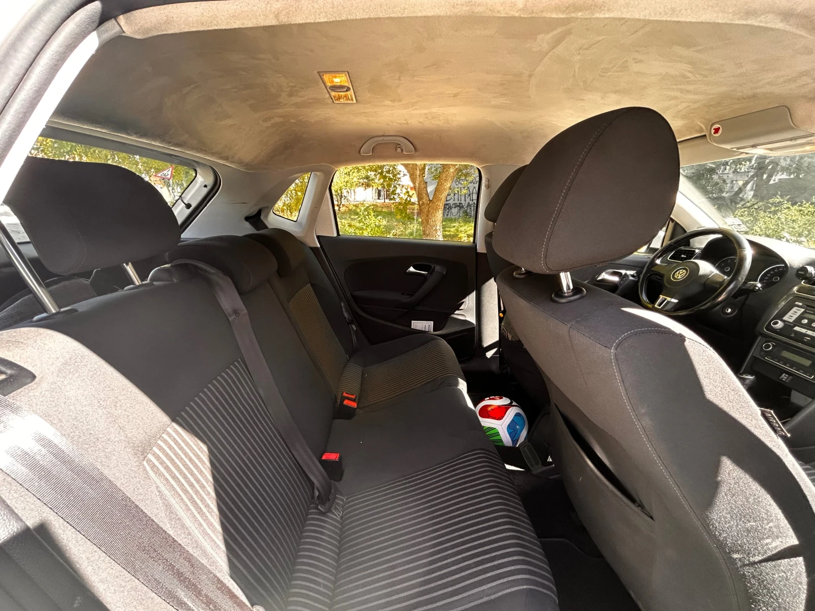 VW Polo Bi-fuel , снимка 2 - Автомобили и джипове - 56542435