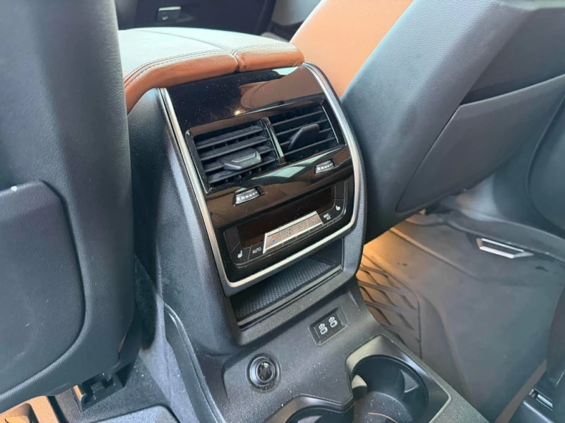 BMW X7 * M50i * CARFAX * БЕЗ ПЪРВОНАЧАЛНА ВНОСКА, снимка 15 - Автомобили и джипове - 53254328