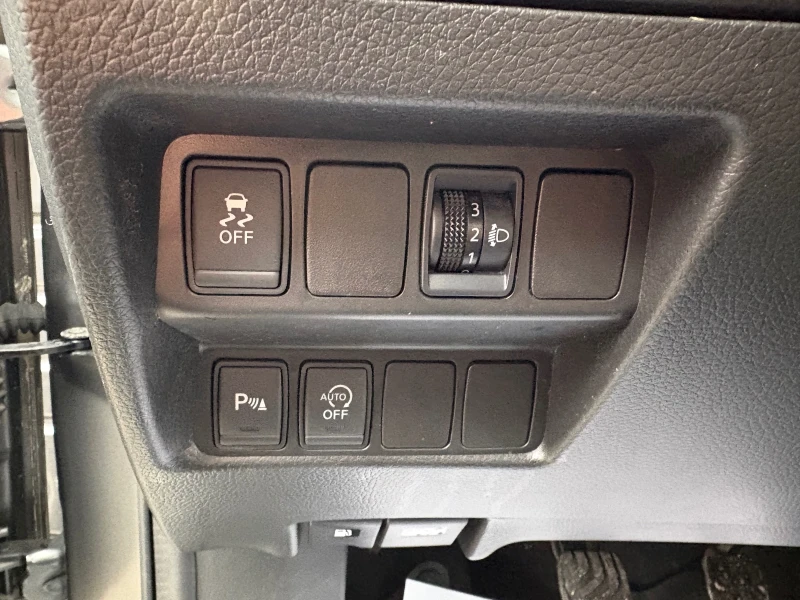 Nissan Qashqai * 1.5DCI* ЛИЗИНГ БЕЗ ДОКАЗАН ДОХОД* БАРТЕР* , снимка 10 - Автомобили и джипове - 53527337