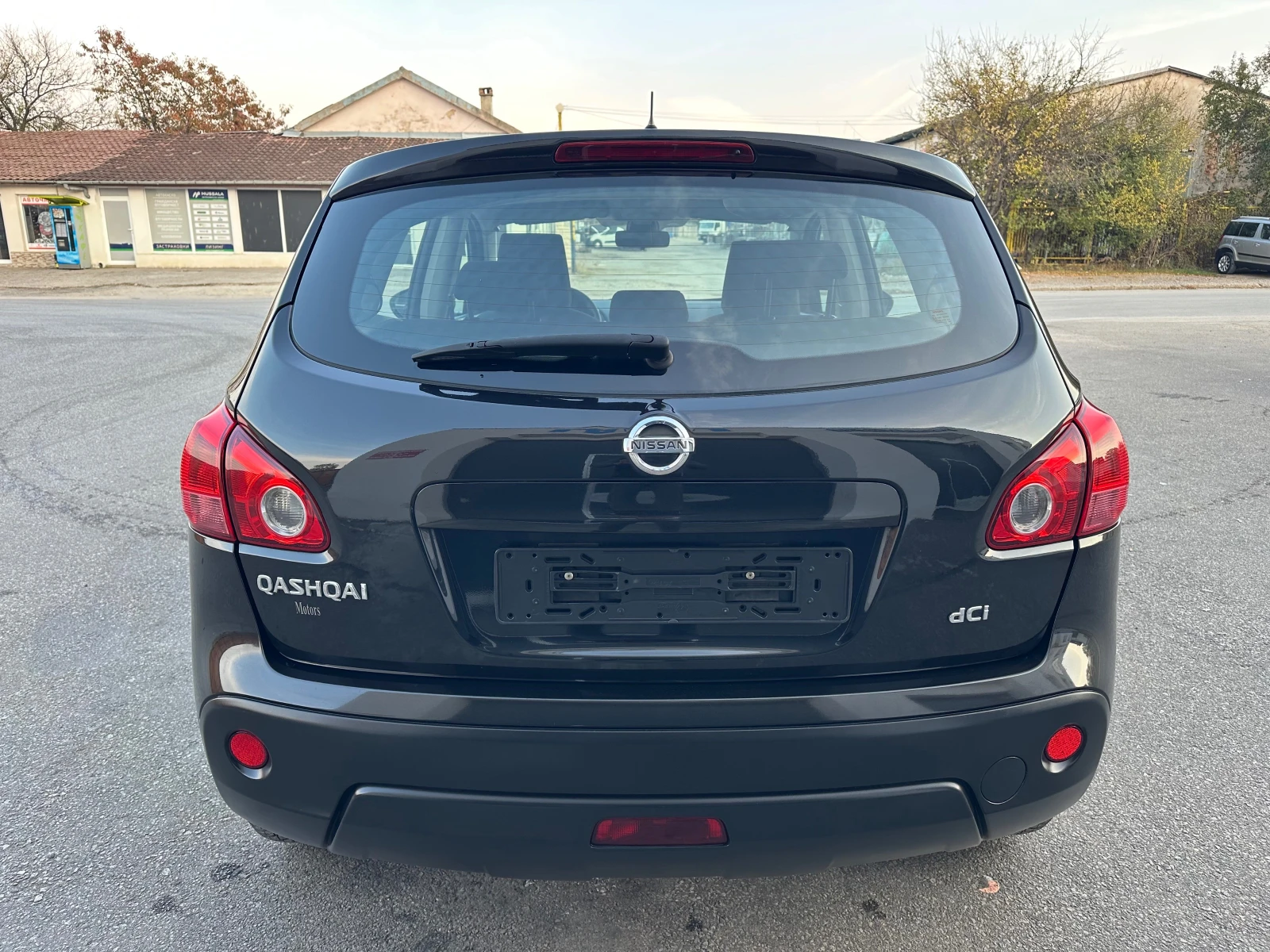 Nissan Qashqai 2.0dCi 4x4 Италия - изображение 6