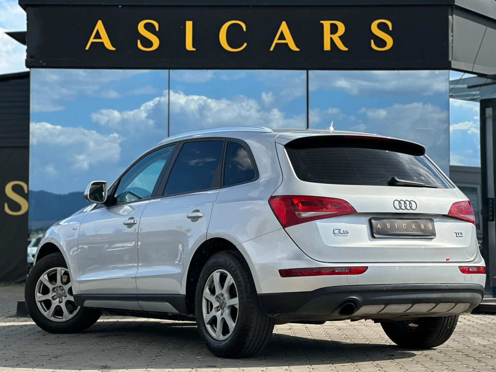 Audi Q5 / 2.0 TDI / 143 HP / QUATTRO / РЕГИСТРИРАН / TOP / - изображение 3