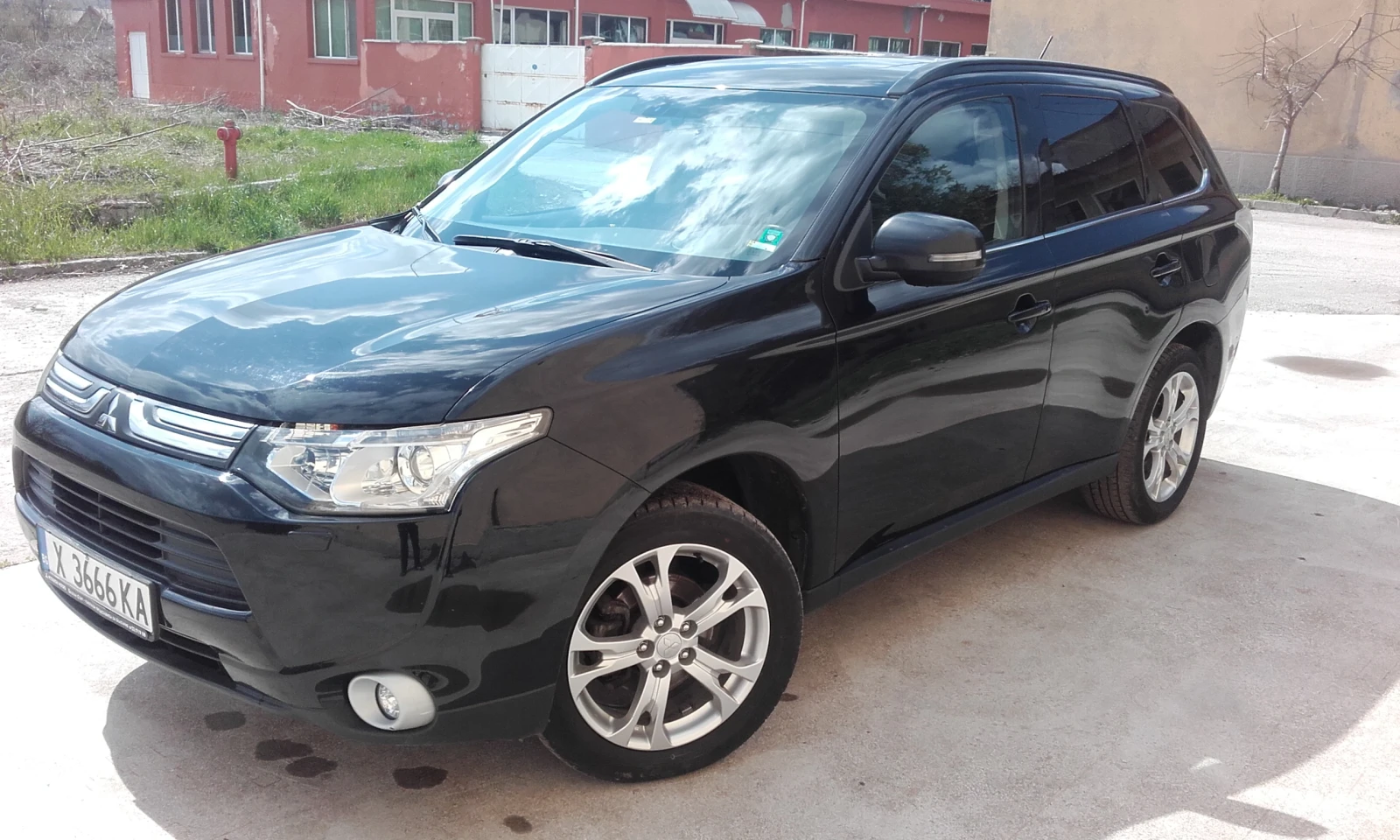 Mitsubishi Outlander 2.2 D-ID Instyle+  - изображение 2