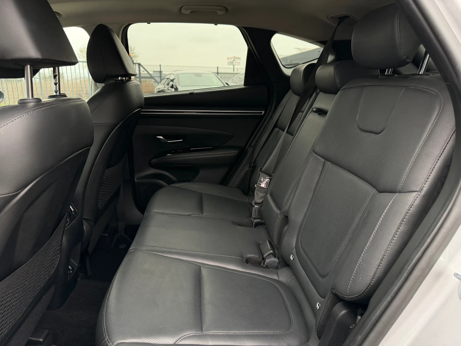 Hyundai Tucson, снимка 13 - Автомобили и джипове - 53983293