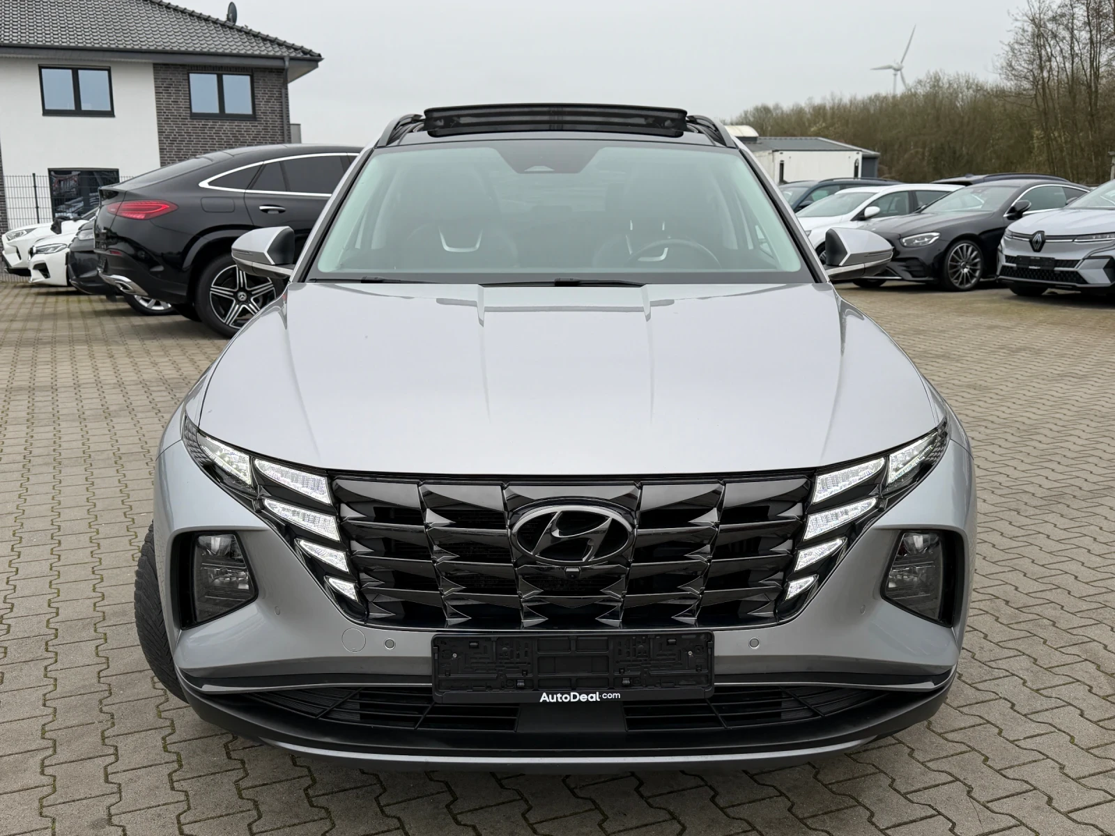 Hyundai Tucson, снимка 2 - Автомобили и джипове - 53983293