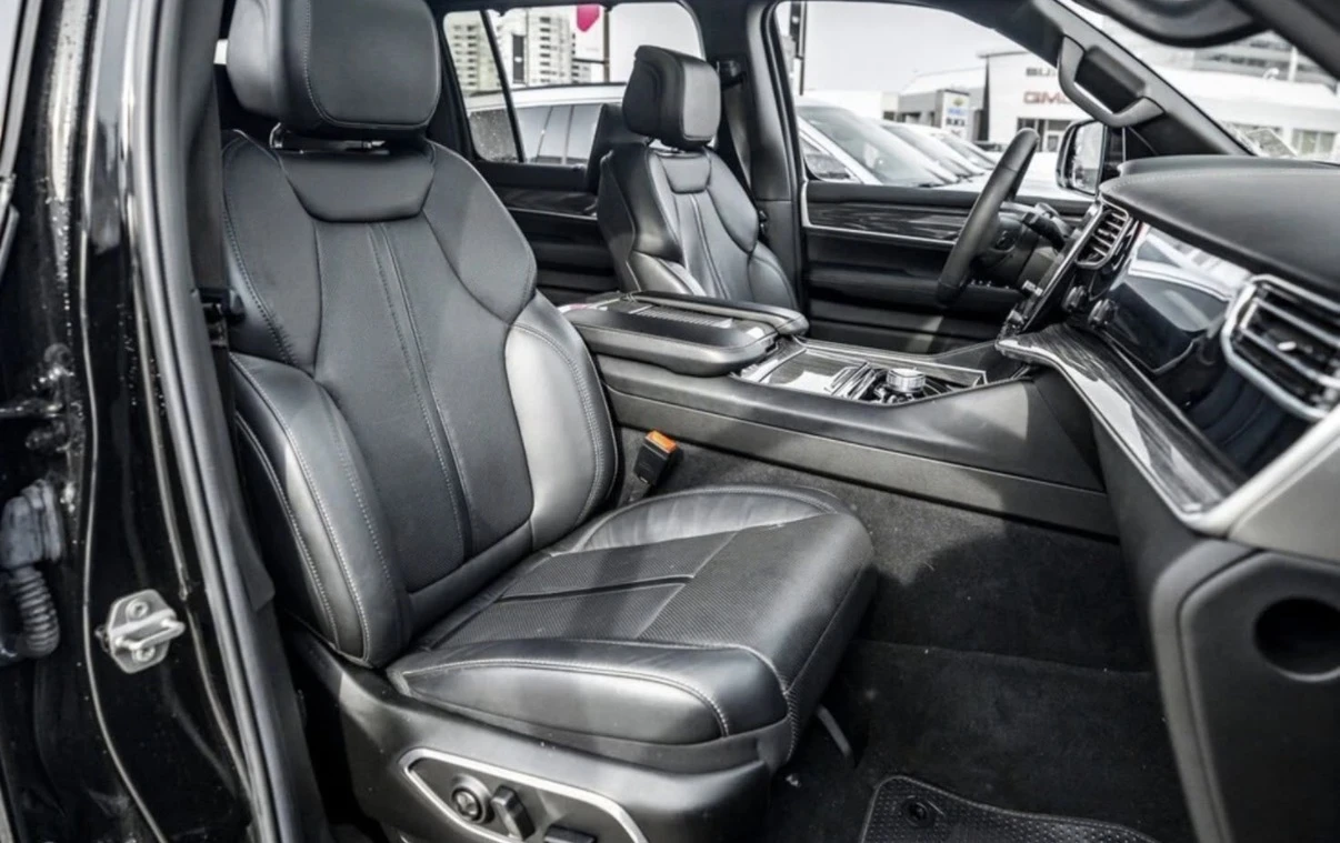 Jeep Grand Wagoneer 5.7 HEMI * ��������� * ���� ���� * TV * Carplay *  | Mobile.bg � ����������� 7