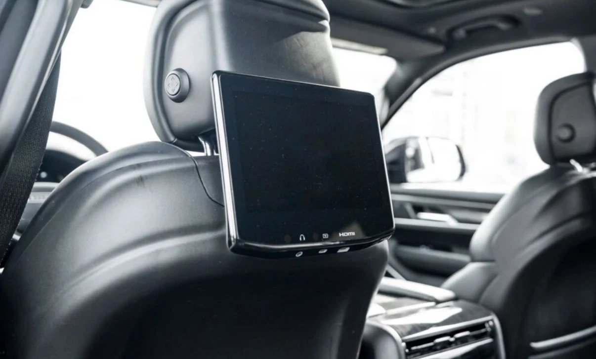 Jeep Grand Wagoneer 5.7 HEMI * ��������� * ���� ���� * TV * Carplay *  | Mobile.bg � ����������� 10