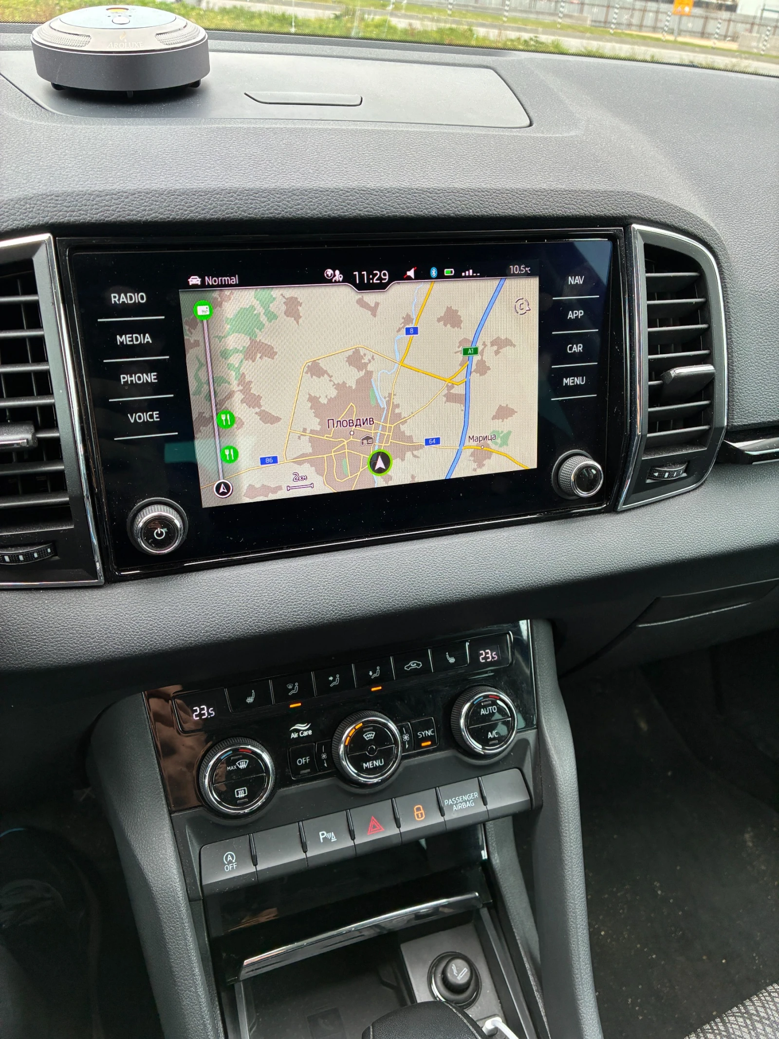 Skoda Karoq, снимка 8 - Автомобили и джипове - 54014467