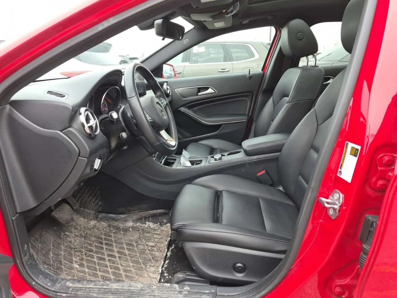 Mercedes-Benz GLA 250 PANORAMA| 2 КЛЮЧА| ПОДГРЕВИ| CARFAX, снимка 9 - Автомобили и джипове - 54077763