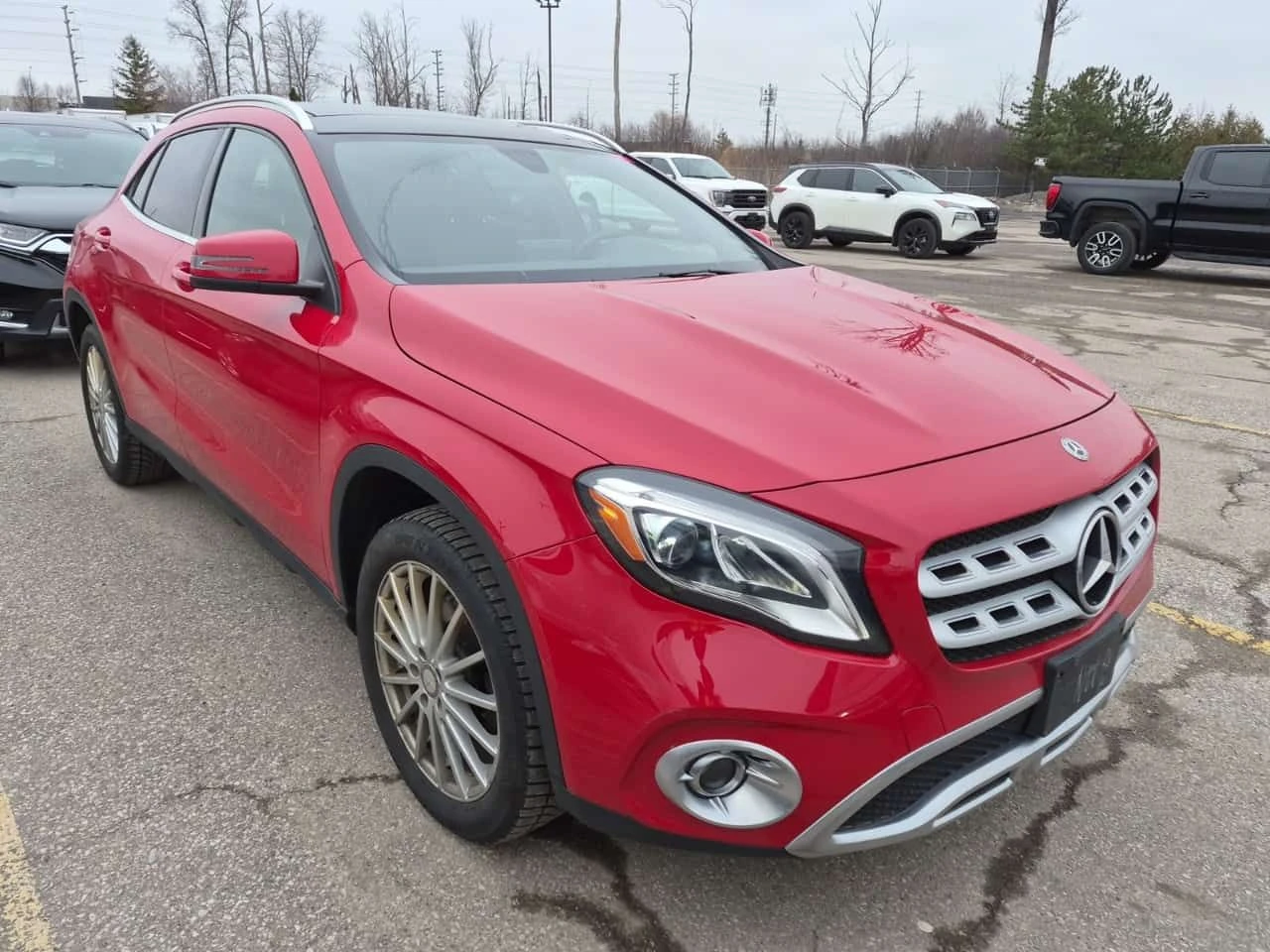 Mercedes-Benz GLA 250 PANORAMA| 2 КЛЮЧА| ПОДГРЕВИ| CARFAX, снимка 2 - Автомобили и джипове - 54077763