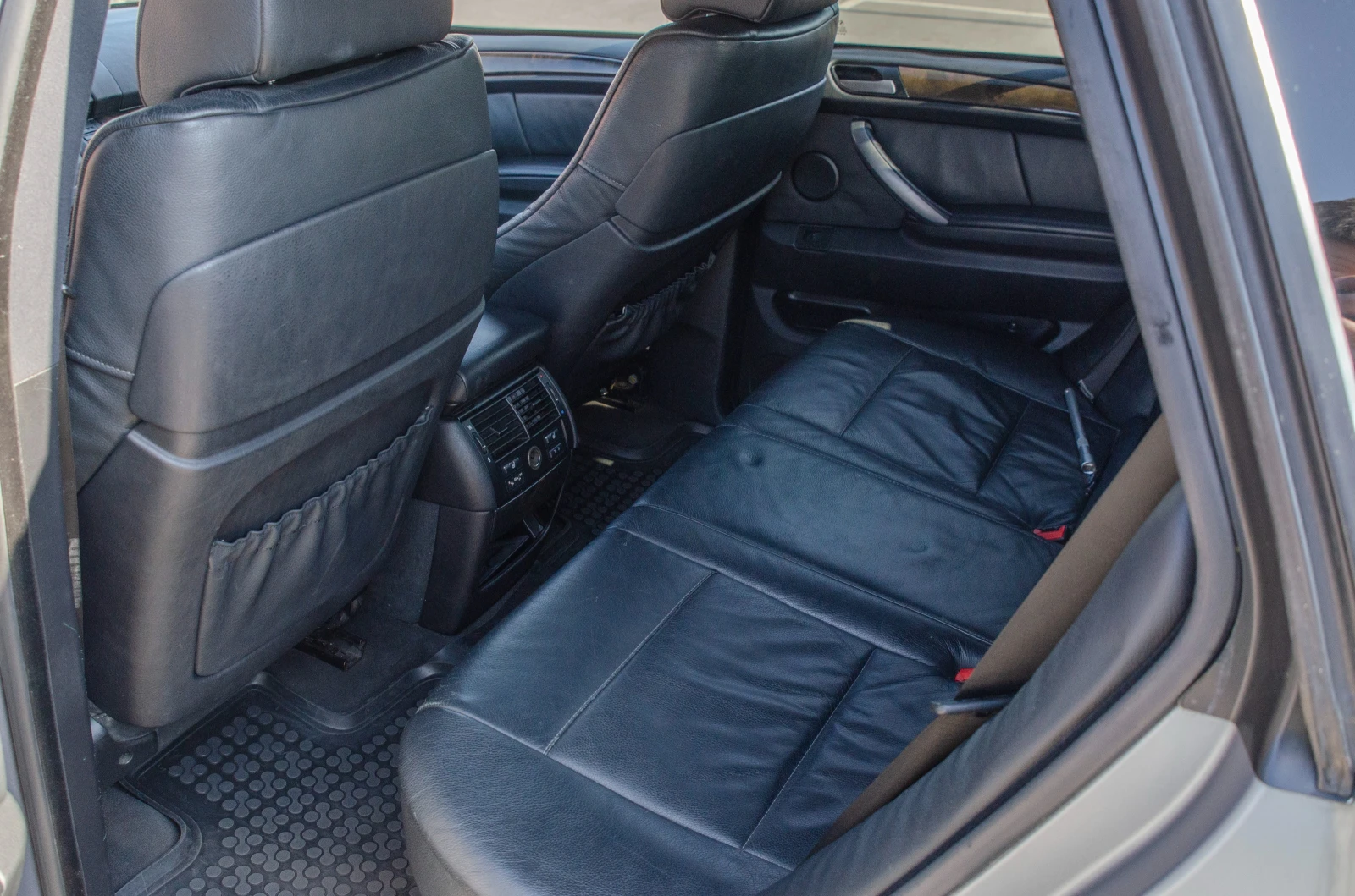 BMW X5 4.4 B6 Брониран, снимка 13 - Автомобили и джипове - 54292928